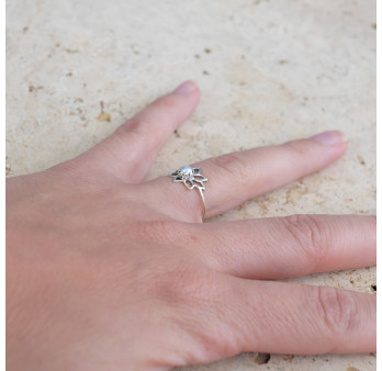 Petite bague fleur de lotus et Perle de culture T49/51/59