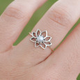 Petite bague fleur de lotus et Perle de culture T49/51/59
