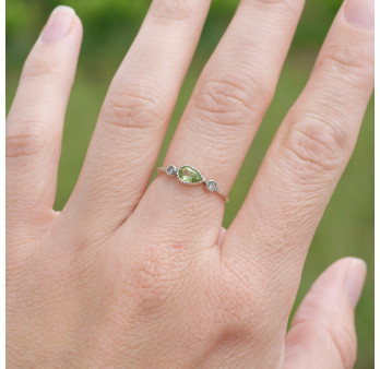 Bague fine argent goutte en Péridot et zircons T49/51/54/57