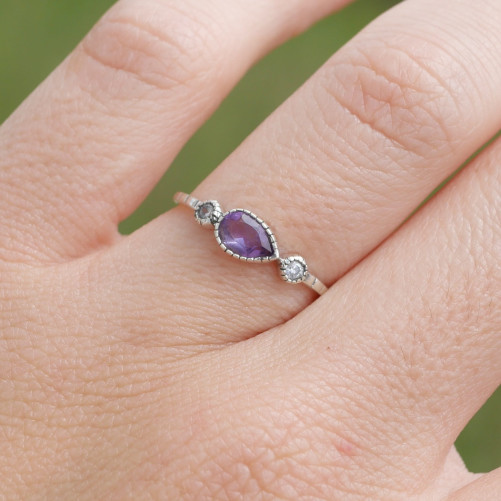 Bague fine argent goutte en Améthyste et zircons T51/54/57