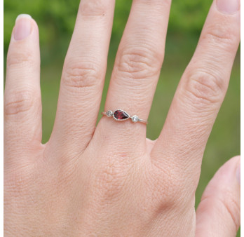 Bague fine argent goutte en Grenat et zircons T52/54/57