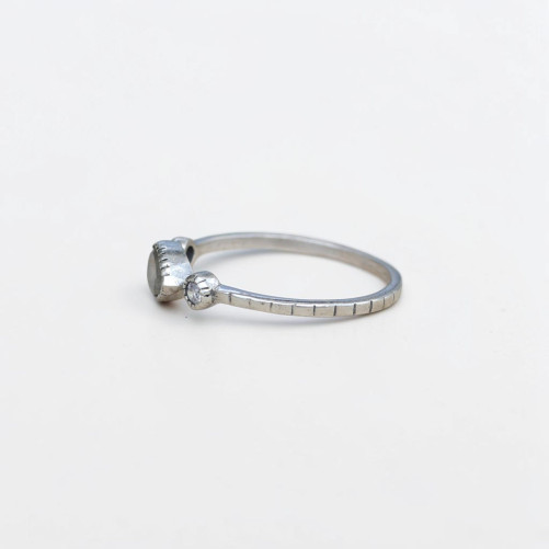 Bague fine argent goutte en Labradorite et zircons T51/54/56