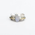 Bague argent martelé anneau doré Pierre de lune irisée T56 Bague argent martelé anneau doré Pierre de lune irisée T56