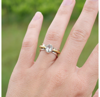 Bague argent doré et petite pierre en Améthyste verte
