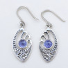 Boucles navettes en argent ciselé et Tanzanite