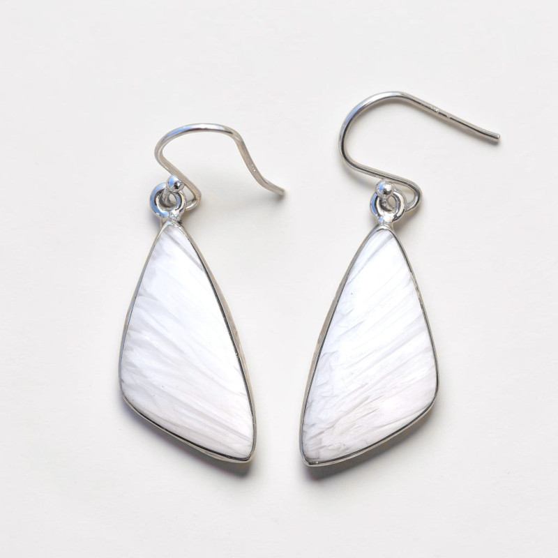 Boucles d'oreilles triangulaires pierre Scolecite blanche