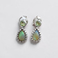 Petites boucles clous en argent et 2 pierres Péridot et Opale