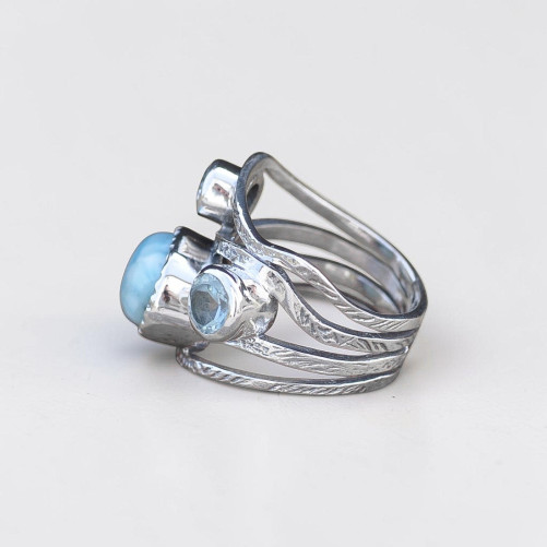 Bague 3 pierres Larimar et Topaze bleue argent martelé T52
