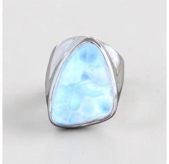 Grosse chevalière en argent et pierre triangulaire Larimar T63