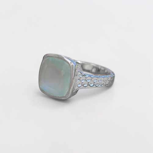 Bague en argent martelé et pierre carrée Calcédoine T59