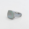 Bague en argent martelé et pierre carrée Calcédoine T59