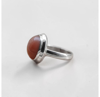 Bague argent et ovale en Pierre de lune saumonée T55