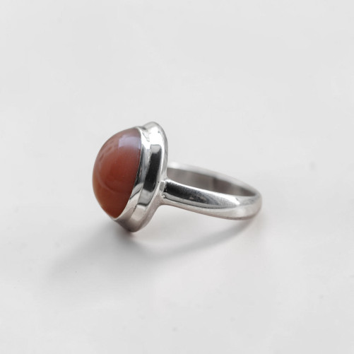 Bague argent et ovale en Pierre de lune saumonée T55