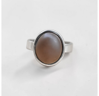 Bague ovale en Pierre de lune grise mate et argent T58