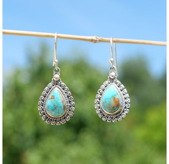 Boucles d'oreilles gouttes argent ciselé et pierre Turquoise