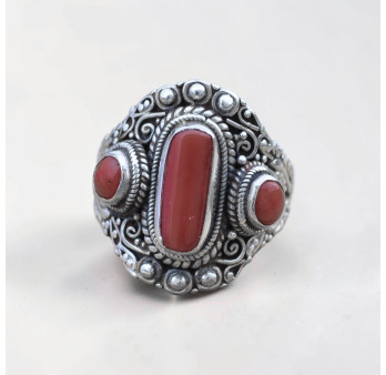 Bague chevalière argent ciselé et Corail de méditerranée T58 réglable
