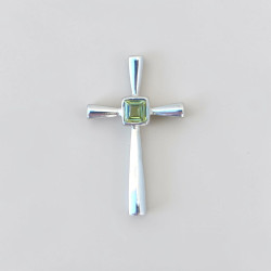 Petit pendentif croix fine en argent et pierre Péridot