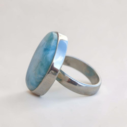 Bague ronde en argent et pierre Larimar T55