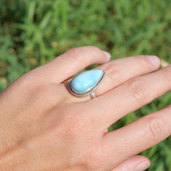 Bague goutte en pierre Larimar et argent strié T52