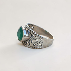 Anneau ajouré spirales argent et pierre Agate verte T62