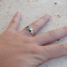 Anneau ajouré en argent ciselé et pierres Agate verte T52