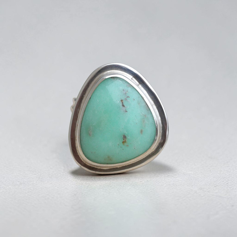 Bague argent lisse et pierre Chrysoprase triangulaire T53