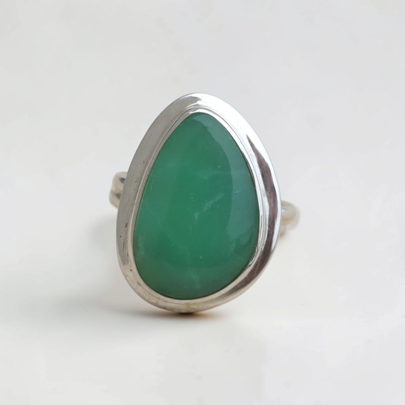 Bague goutte en Chrysoprase et argent lisse T53