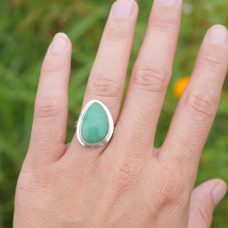 Bague goutte en Chrysoprase et argent lisse T53