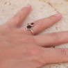 Bague en argent et 3 pierres facettées Grenat T53