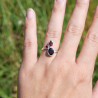 Bague en argent et 3 pierres facettées Grenat T53