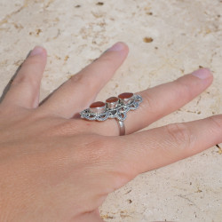 Longue bague argent ajouré & travaillé et 3 pierres Cornaline T61