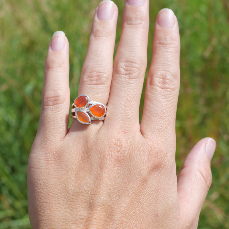 Bague 3 pierres facettées Cornaline et argent T54