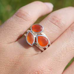 Bague 3 pierres facettées Cornaline et argent T54