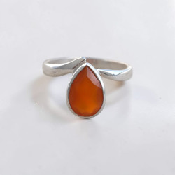 Bague fine argent pierre goutte facettées en Cornaline T61