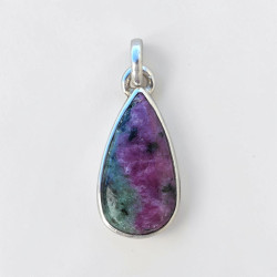 Pendentif goutte argent et pierre Rubis sur zoisite