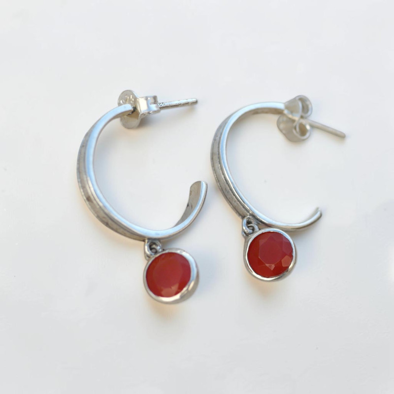Boucles rondes clous argent et pierre Cornaline