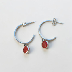 Boucles rondes clous argent et pierre Cornaline