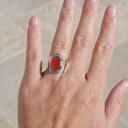 Bague en argent ciselé et pierre Cornaline ovale T53