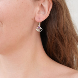 Petites boucles motif floral argent et Améthyste