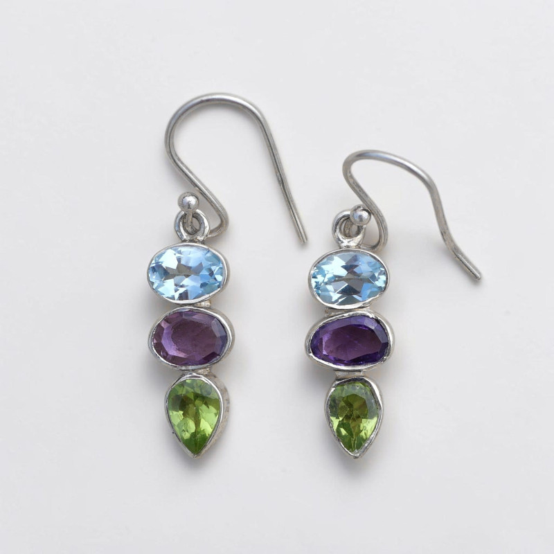 Boucles argent 3 pierres facettées Topaze bleue, Améthyste et Péridot