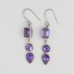 Boucles d'oreilles en argent et 3 pierres facettée Améthyste