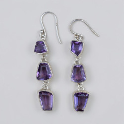 Longues boucles argent 3 pierres facettées en Améthyste