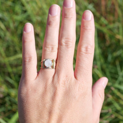 Bague Pierre de lune irisée ajourée argent et laiton T51