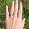Bague Pierre de lune irisée ajourée argent et laiton T51