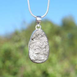 Pendentif en argent et pierre goutte Pyrite irrégulière